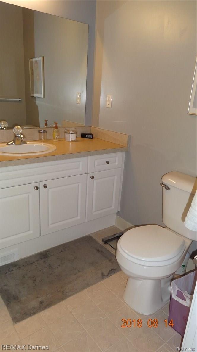 3576 Tremonte Circle Rochester, MI 48306 - Photo 8 of 19 DSC08941.JPG