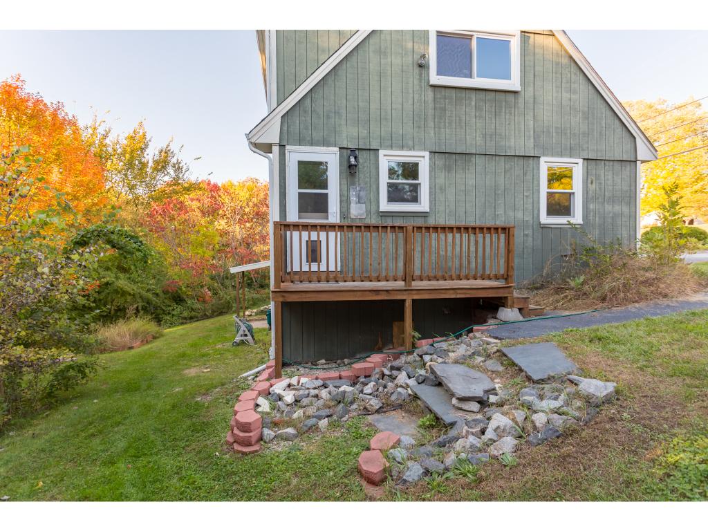 63 Church Street Rochester, NH 03839 - Photo 5 of 20