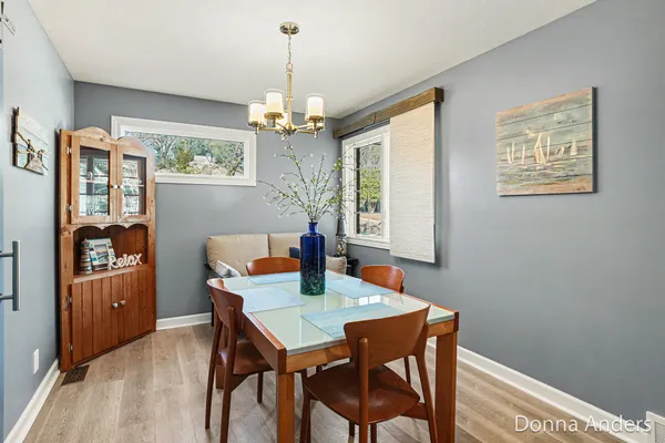 $384,900 | 17595 Park Pl Circle, Spring Lake, MI 49456