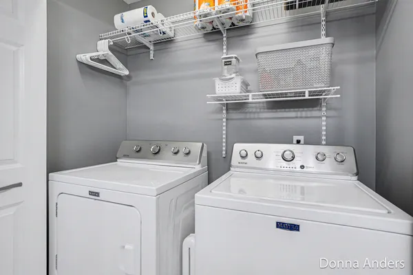 $384,900 | 17595 Park Pl Circle, Spring Lake, MI 49456