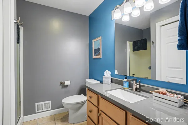 $384,900 | 17595 Park Pl Circle, Spring Lake, MI 49456