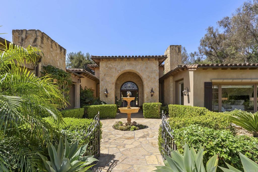 5423 Calzada Del Bosque Rancho Santa Fe, CA 92067 - Photo 4 of 26