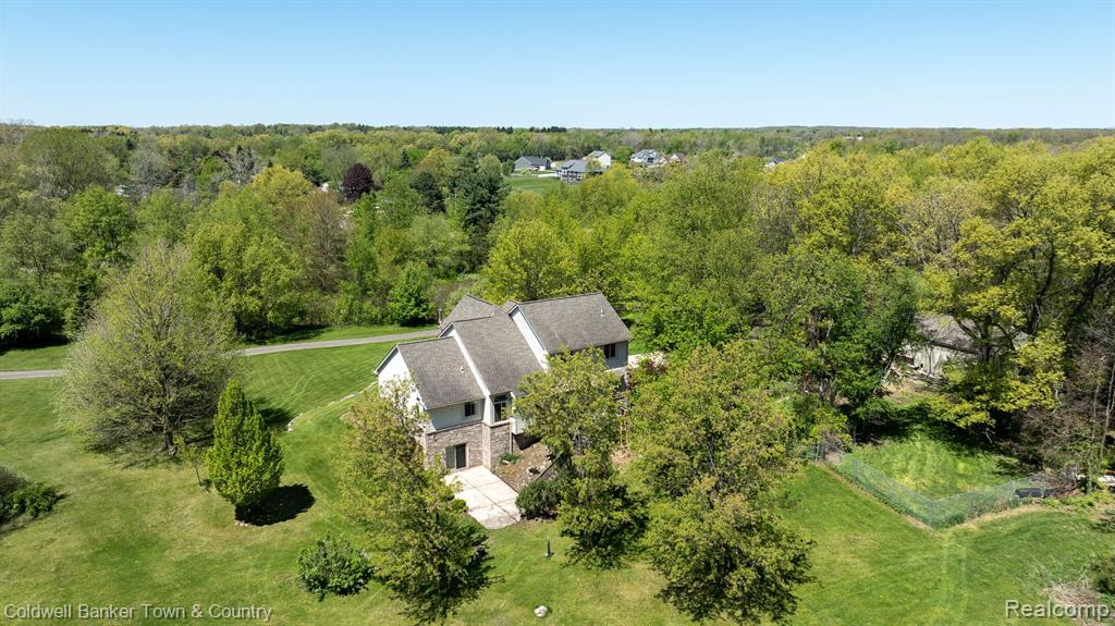 1355 South Maxfield Road Brighton, MI 48114 - Photo 65 of 70 Gallery Image 65