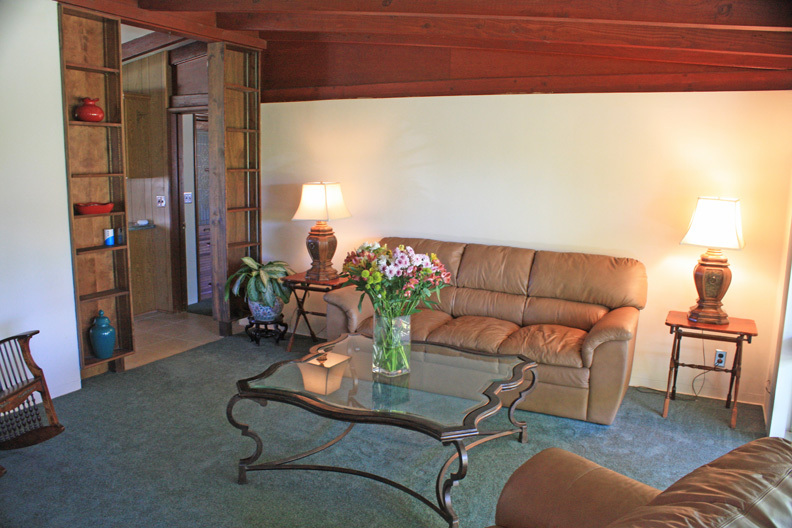 209 Cooper Road Santa Barbara, CA 93109 - Photo 4 of 10 Living Room