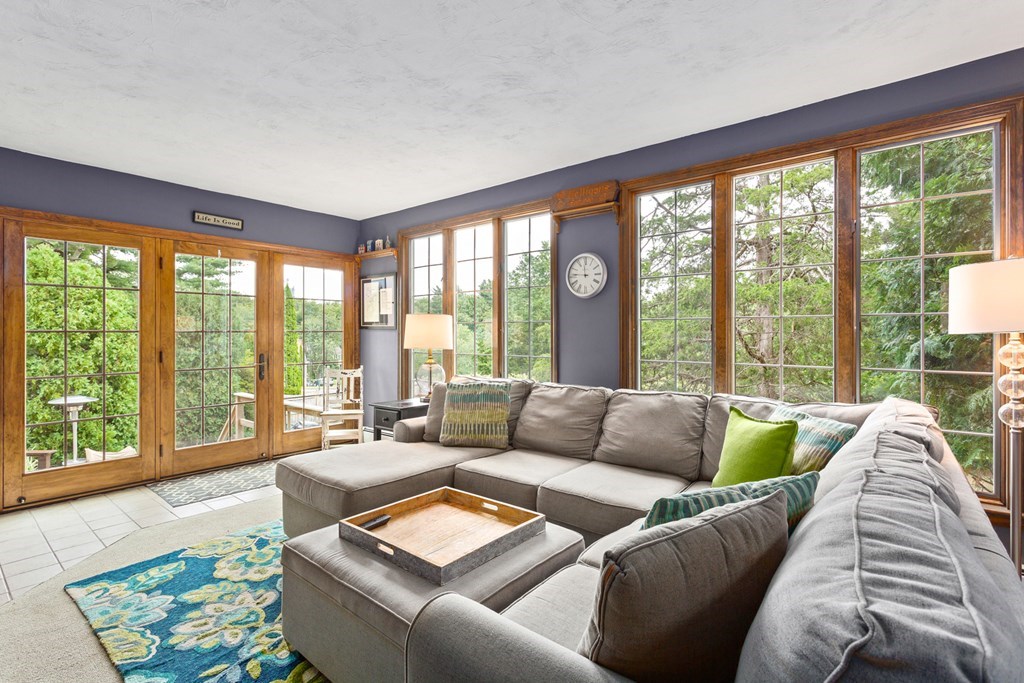 375 Winter Street Walpole, MA 02081 - Photo 4 of 42