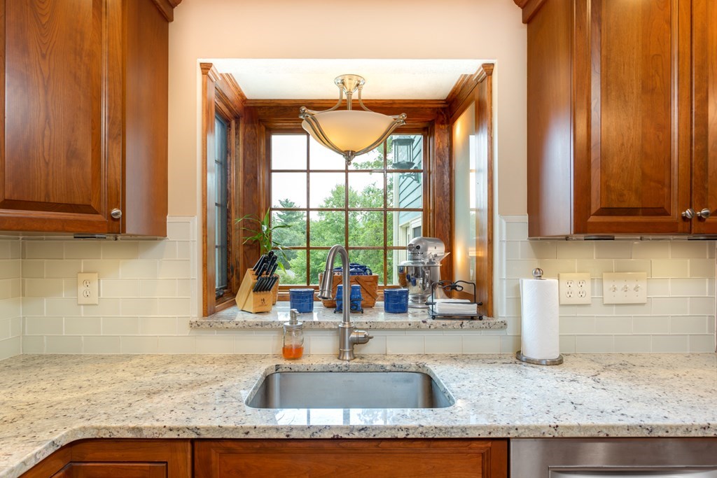 375 Winter Street Walpole, MA 02081 - Photo 9 of 42