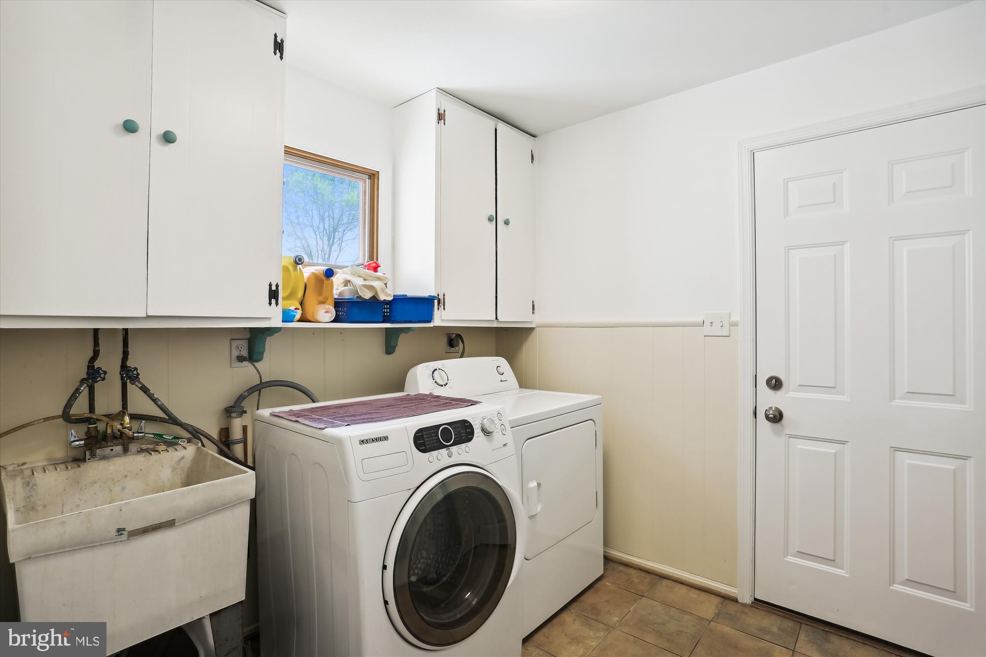 15405 Tindlay Street Silver Spring, MD 20905 - Photo 30 of 93 Laundry
