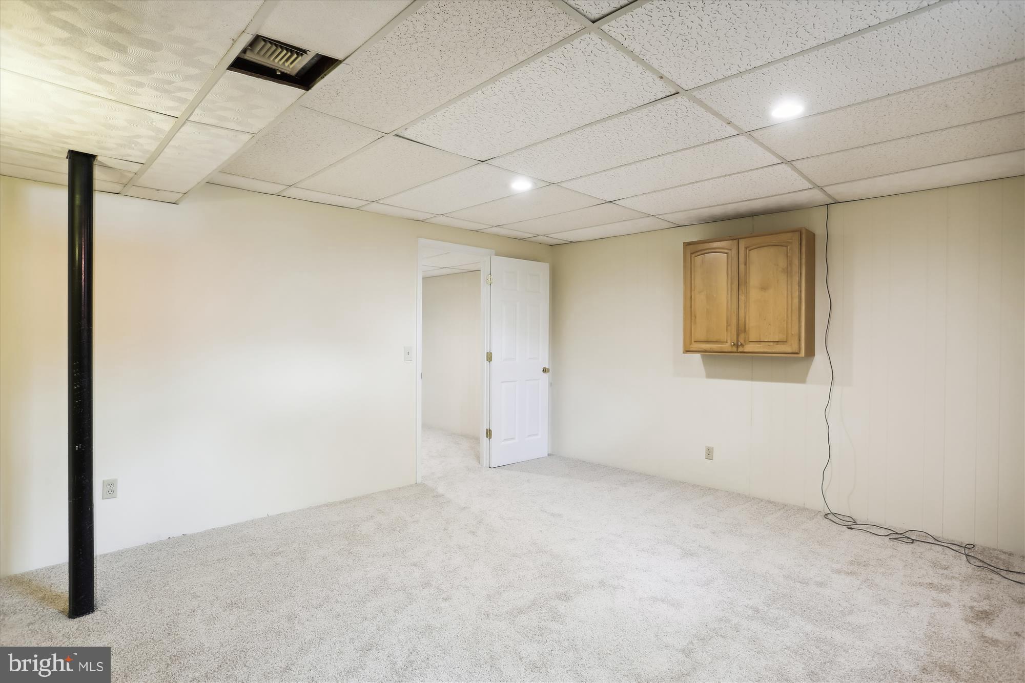 15405 Tindlay Street Silver Spring, MD 20905 - Photo 59 of 93 Den