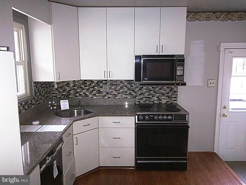 3929 Bryony Road Randallstown, MD 21133 - Photo 11 of 21 Kitchen