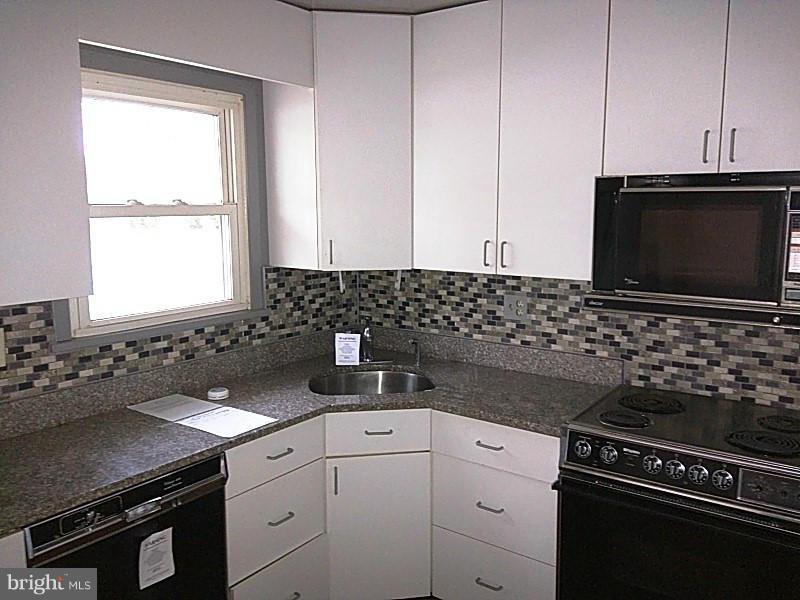 3929 Bryony Road Randallstown, MD 21133 - Photo 12 of 21 Kitchen