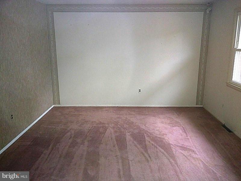 3929 Bryony Road Randallstown, MD 21133 - Photo 7 of 21 Living Room