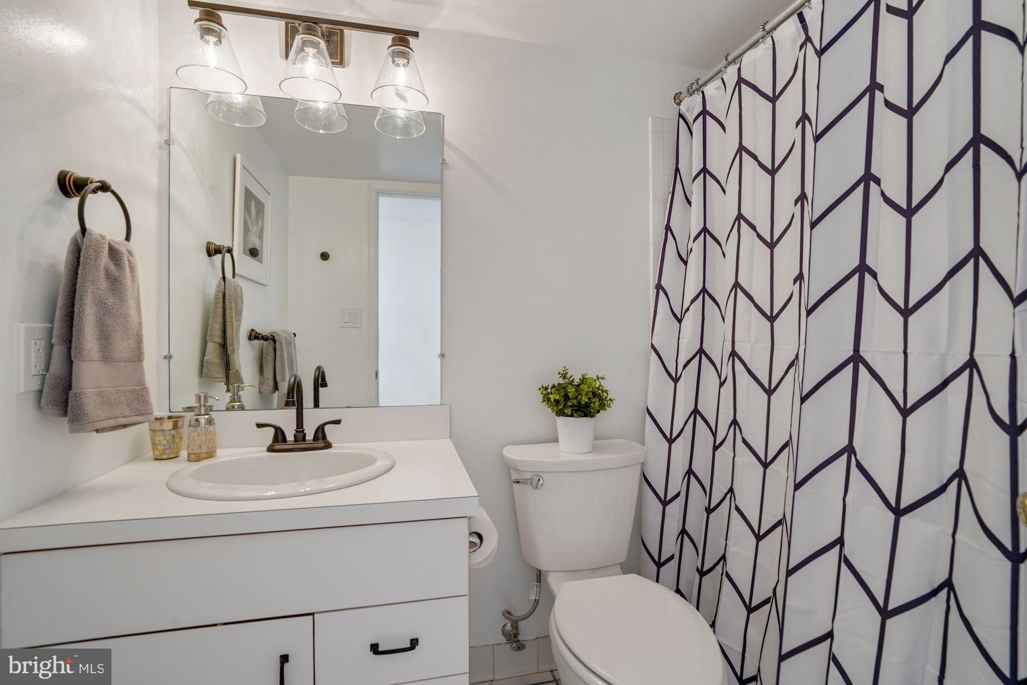 410 5th Street Northeast, Unit 26 Washington, DC 20002 - Photo 20 of 47 First floor full bath