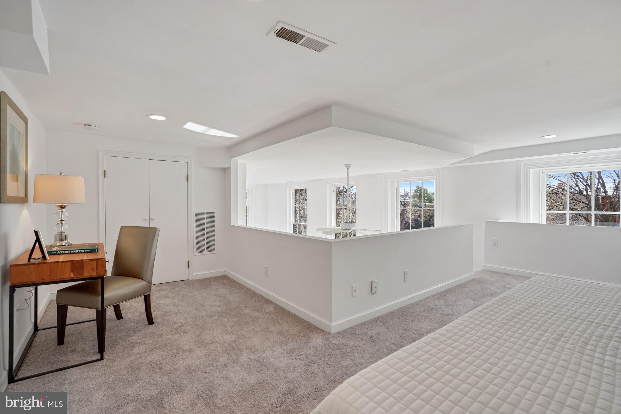 410 5th Street Northeast, Unit 26 Washington, DC 20002 - Photo 23 of 47 Big open loft/second bedroom