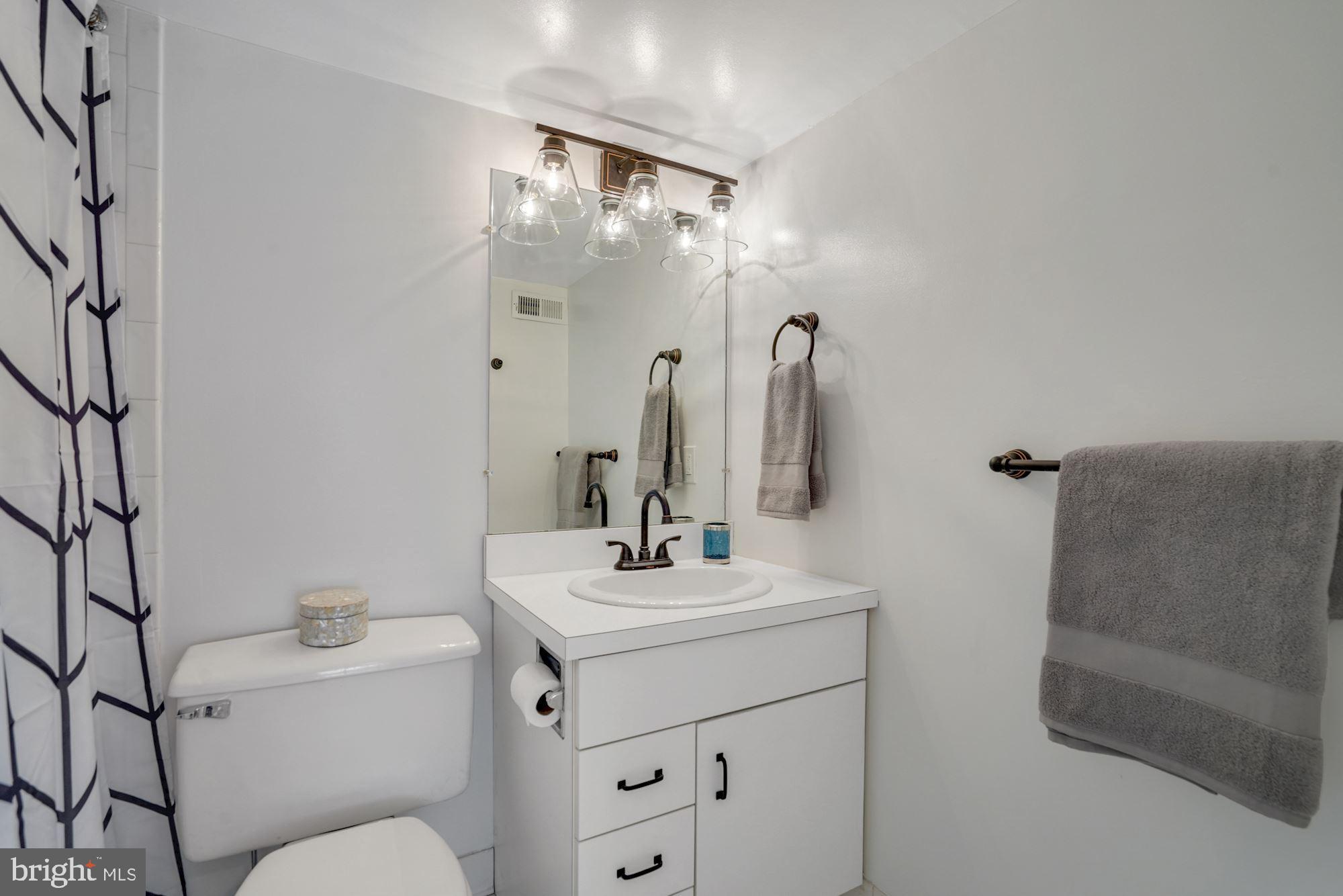 410 5th Street Northeast, Unit 26 Washington, DC 20002 - Photo 24 of 47 Upstairs full bath