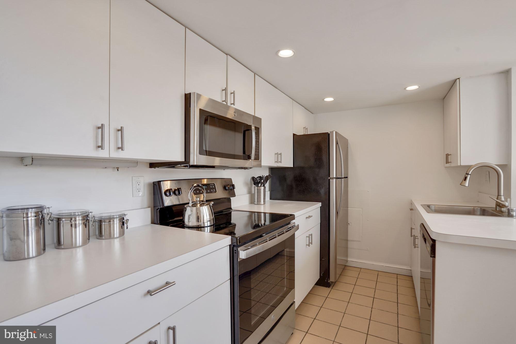 410 5th Street Northeast, Unit 26 Washington, DC 20002 - Photo 7 of 47 New appliances