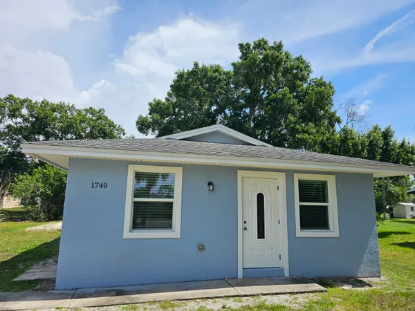 $199,000 | 1749 Northeast 2nd Street, Okeechobee, FL 34972