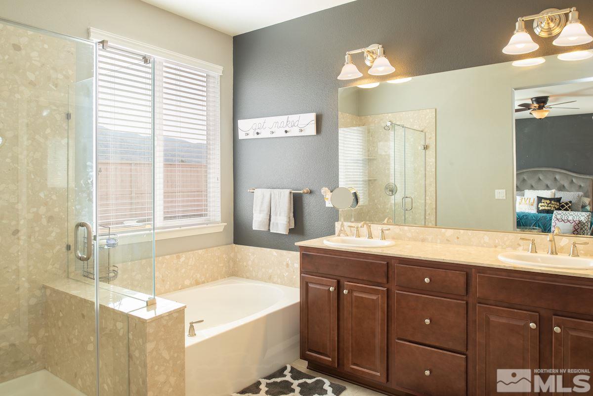 10664 Foxberry Park Drive Reno, NV 89521 - Photo 8 of 25 Photo 8