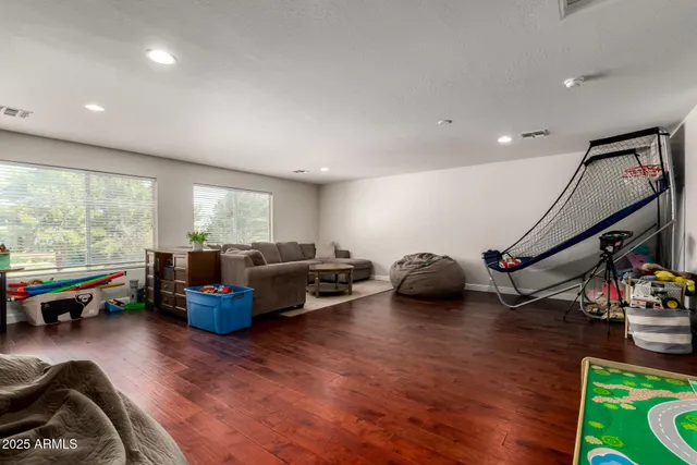 $725,000 | 688 West Juanita Avenue, Gilbert, AZ 85233