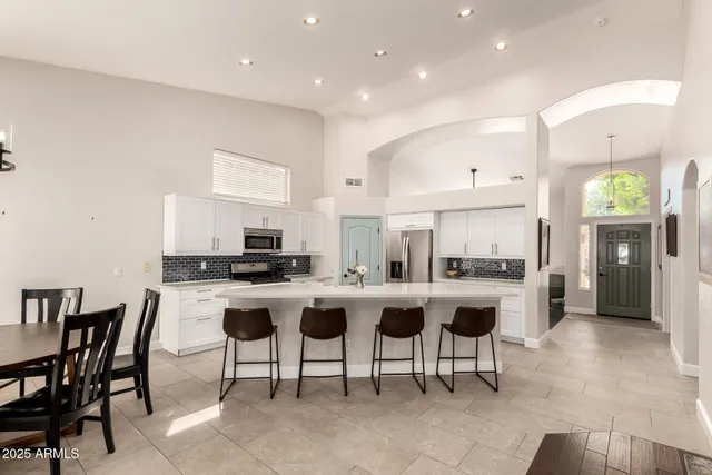 $725,000 | 688 West Juanita Avenue, Gilbert, AZ 85233