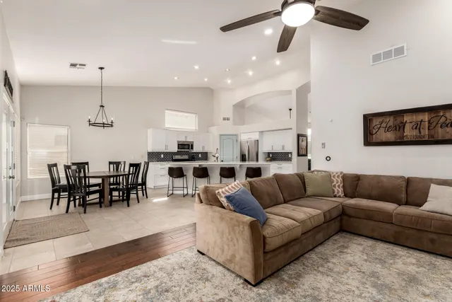 $725,000 | 688 West Juanita Avenue, Gilbert, AZ 85233