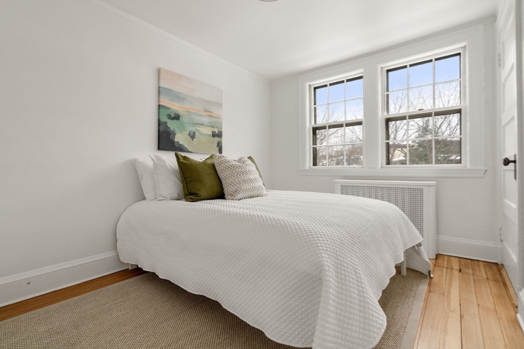 71 Highland Road Brookline, MA 02445 - Photo 11 of 18