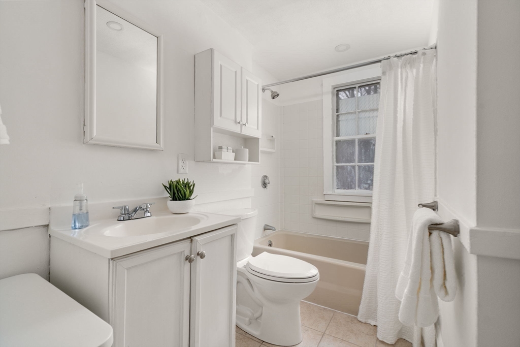 71 Highland Road Brookline, MA 02445 - Photo 17 of 19