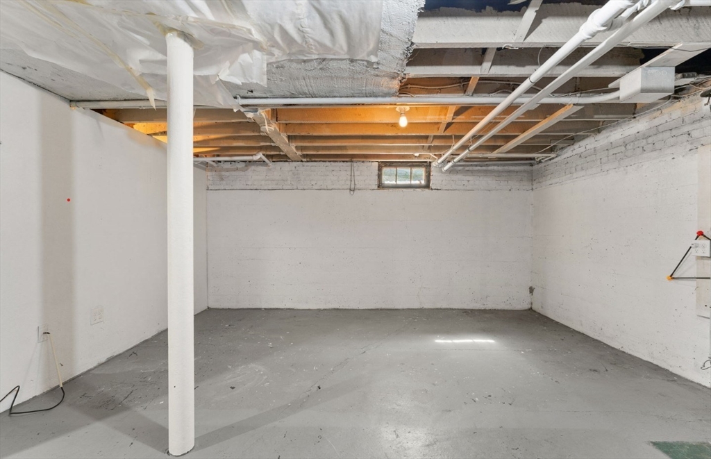 71 Highland Road Brookline, MA 02445 - Photo 17 of 18