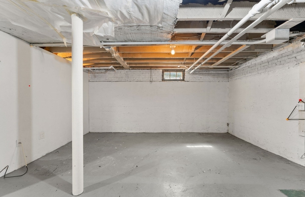 71 Highland Road Brookline, MA 02445 - Photo 18 of 19