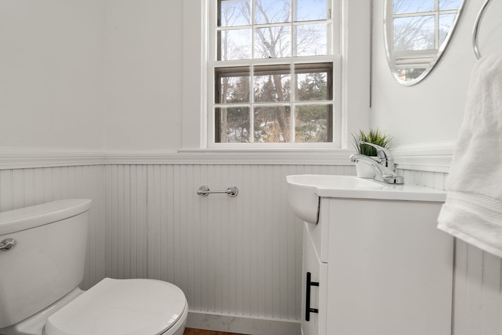 71 Highland Road Brookline, MA 02445 - Photo 10 of 19