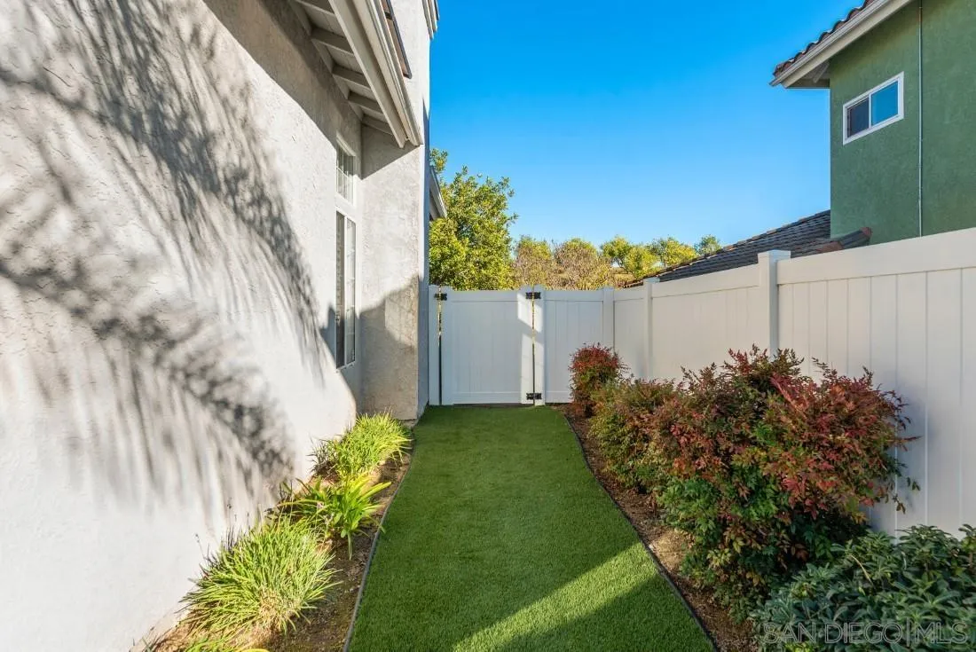 14268 Silver Ridge Road Poway, CA 92064 - Photo 29 of 53 a view of a garden