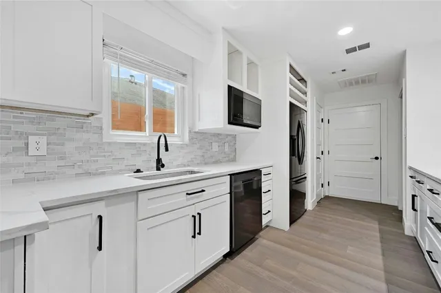 $654,900 | 3600 Alexandria Drive, Austin, TX 78749