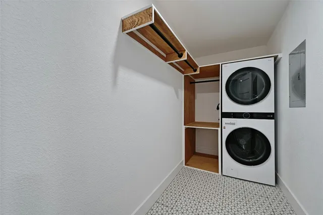 $654,900 | 3600 Alexandria Drive, Austin, TX 78749