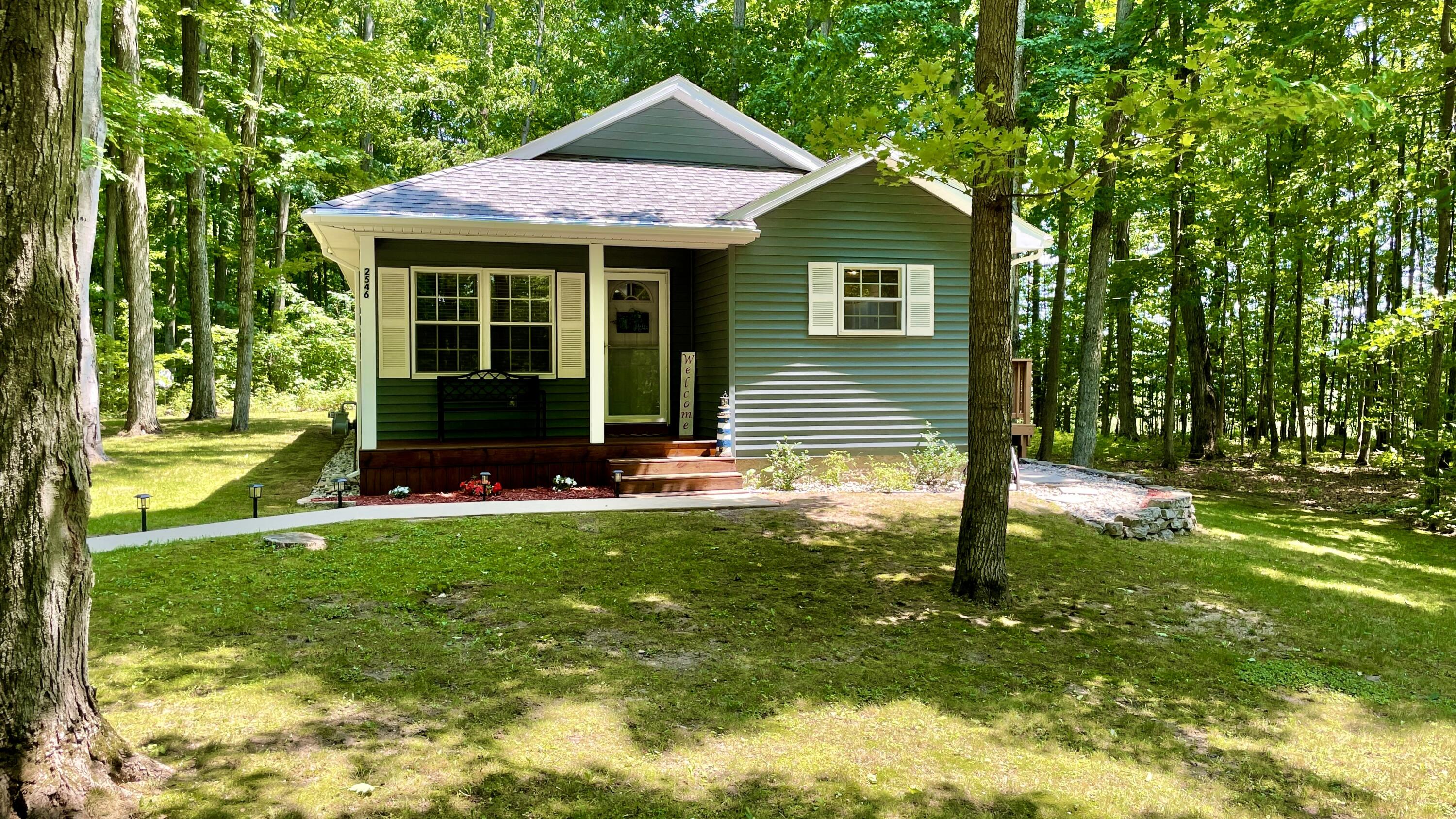 2546 35 1/2 Road Cadillac, MI 49601 - Photo 2 of 42 Greg Bosscher (4)