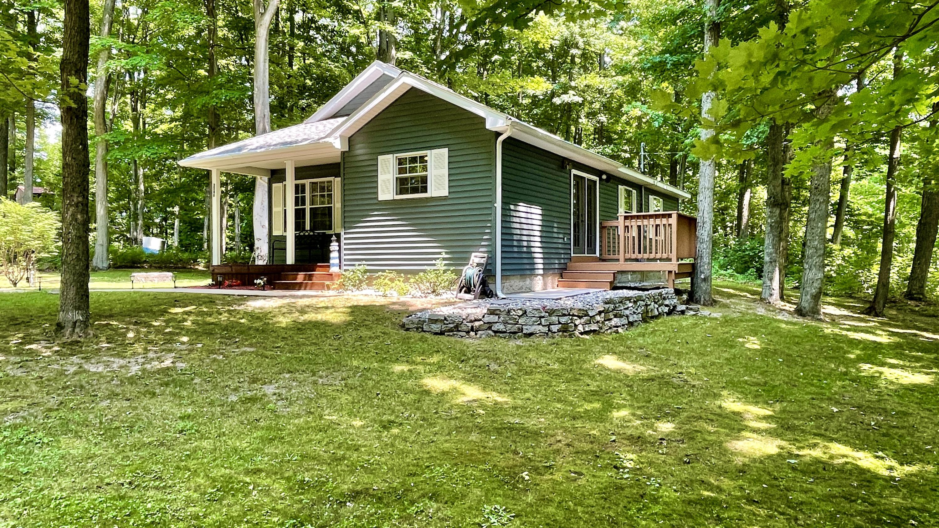 2546 35 1/2 Road Cadillac, MI 49601 - Photo 4 of 42 Greg Bosscher (5)