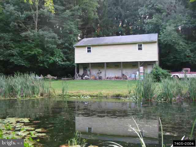 5228 Chestnut Grove Road Spring Grove, PA 17362 - Photo 3 of 9 Gallery Image 3