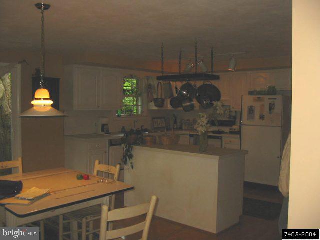 5228 Chestnut Grove Road Spring Grove, PA 17362 - Photo 5 of 9 Gallery Image 5