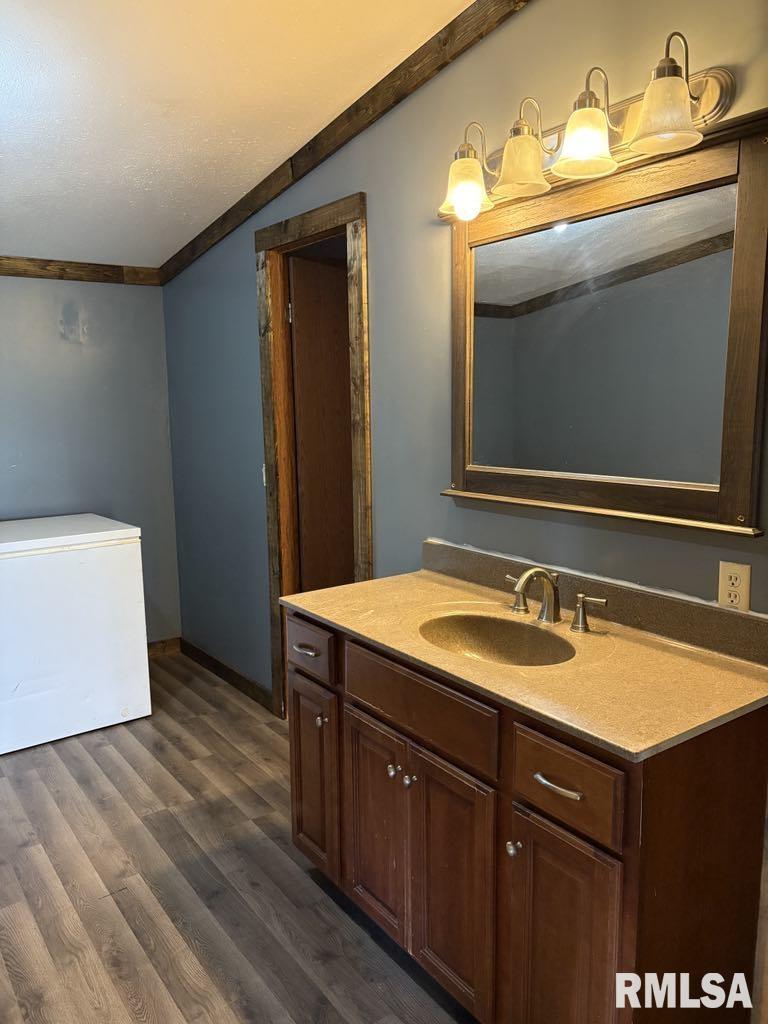 412 North Main Street Ewing, IL 62836 - Photo 12 of 27