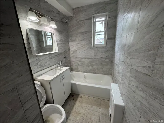 $3,900 | 153-32 77th Avenue | Kew Gardens Hills