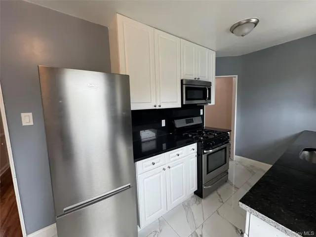 $3,900 | 153-32 77th Avenue | Kew Gardens Hills