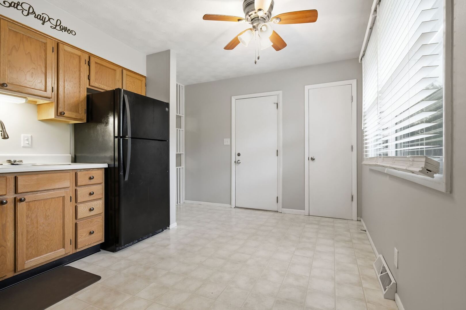 1215 Rutledge Road Bloomington, IL 61704 - Photo 15 of 24 Gallery Image 15