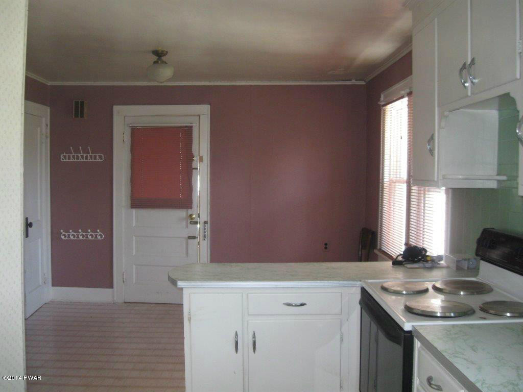 978 Main Street Newfoundland, PA 18445 - Photo 24 of 42
