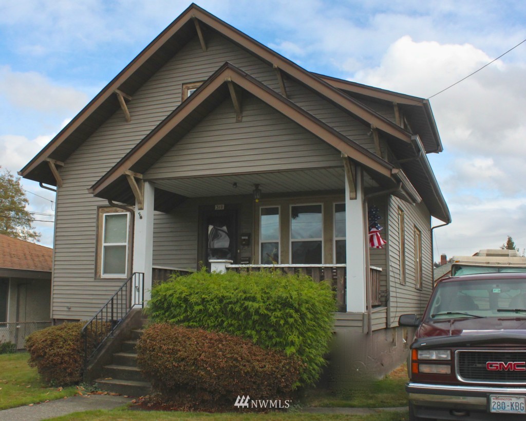 310 Williams Avenue North Renton, WA 98057 - Photo 1 of 15 Gallery Image 1