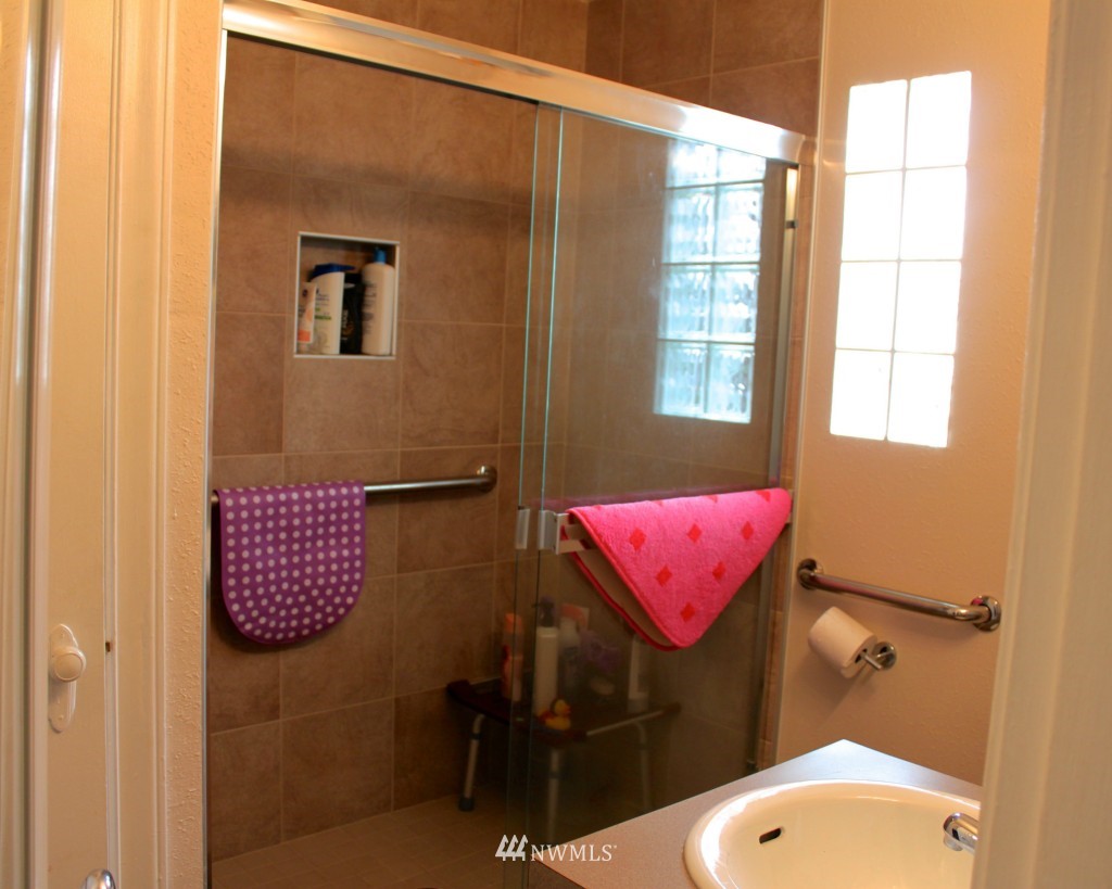 310 Williams Avenue North Renton, WA 98057 - Photo 14 of 15 Gallery Image 14