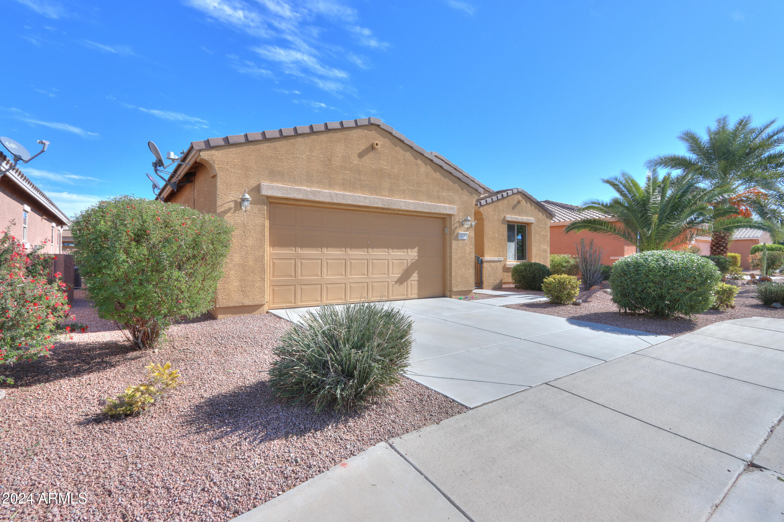 19757 North Flamingo Road Maricopa, AZ 85138 - Photo 3 of 38 03