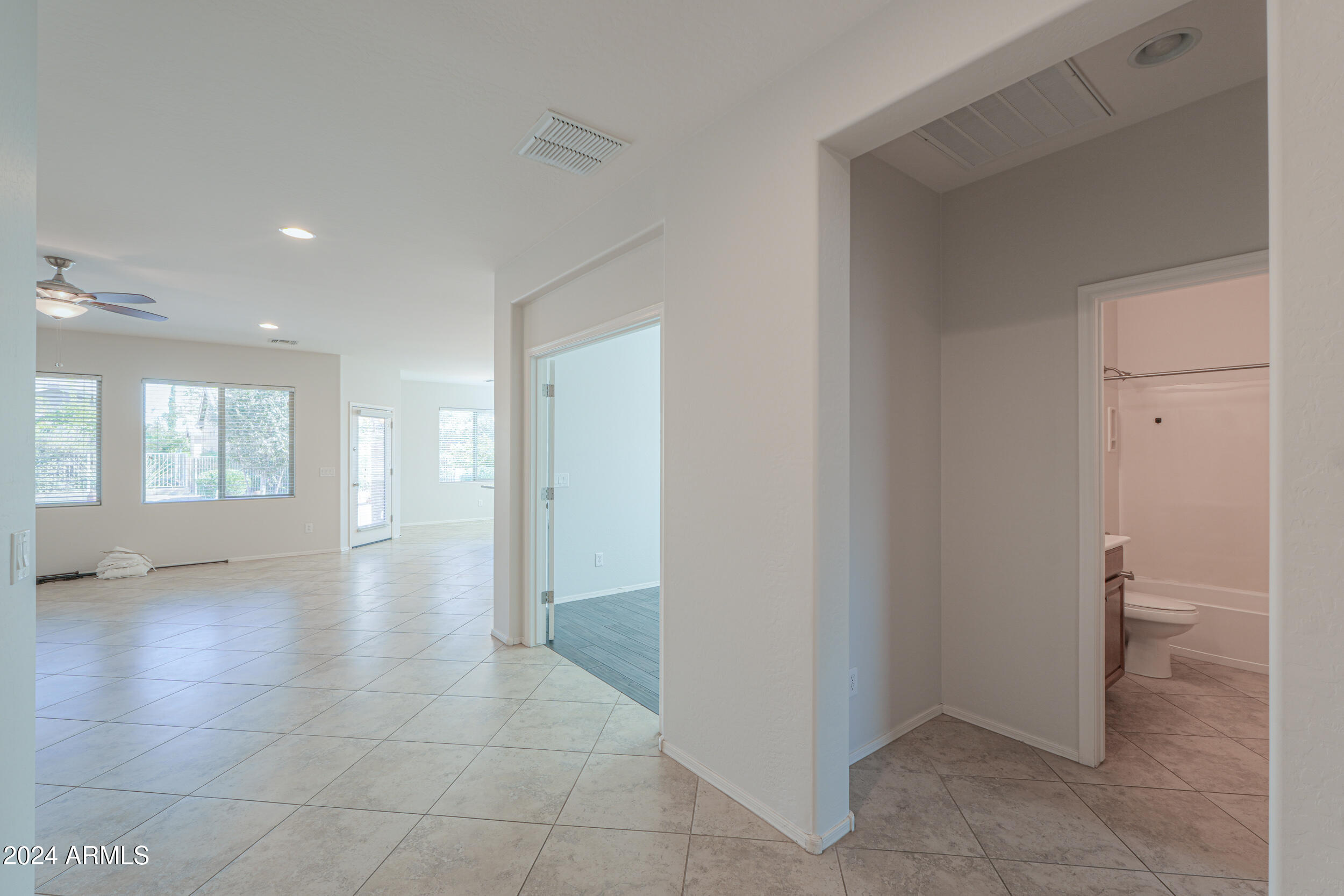 19757 North Flamingo Road Maricopa, AZ 85138 - Photo 6 of 38 06
