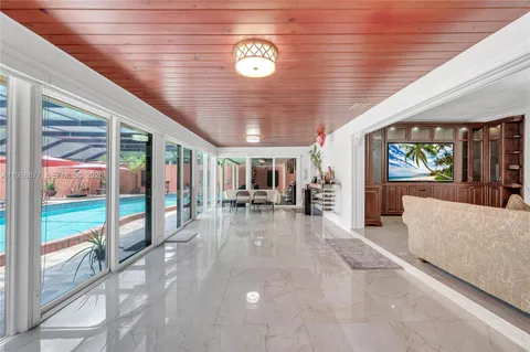 a view of an entryway with dining area