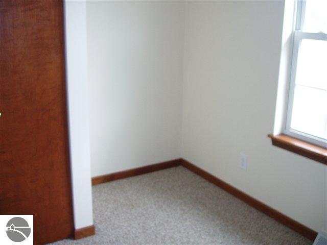 963 Napolean Way Traverse City, MI 49696 - Photo 11 of 24 1725678-10.JPG