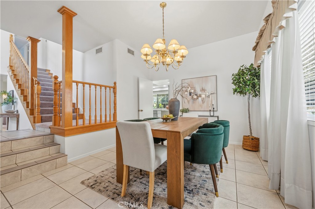 10741 Brookfield Road Chatsworth, CA 91311 - Photo 8 of 41