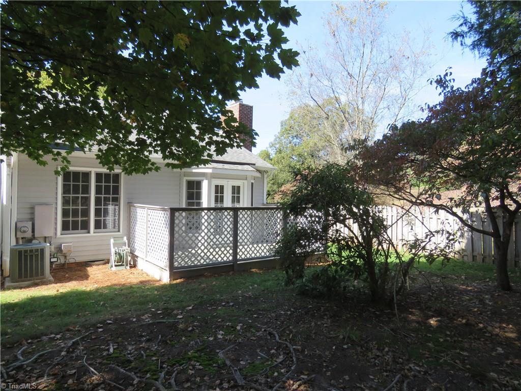 129 Pebble Rdg Lane Winston-Salem, NC 27104 - Photo 18 of 24 Back of home offers privacy