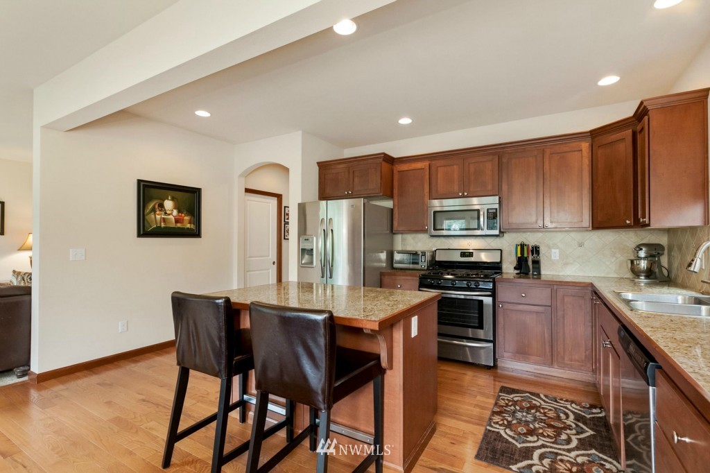 2126 132nd Street Southwest Everett, WA 98204 - Photo 7 of 13